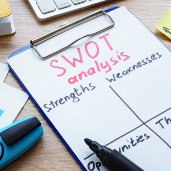 Como a análise SWOT pode ajudar na gestão da sua Marca Pessoal